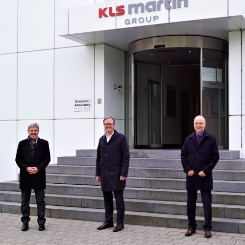 Zwei Firmenstandorte im Landkreis Tuttlingen werden über kommunale Glasfaser direkt miteinander vernetzt